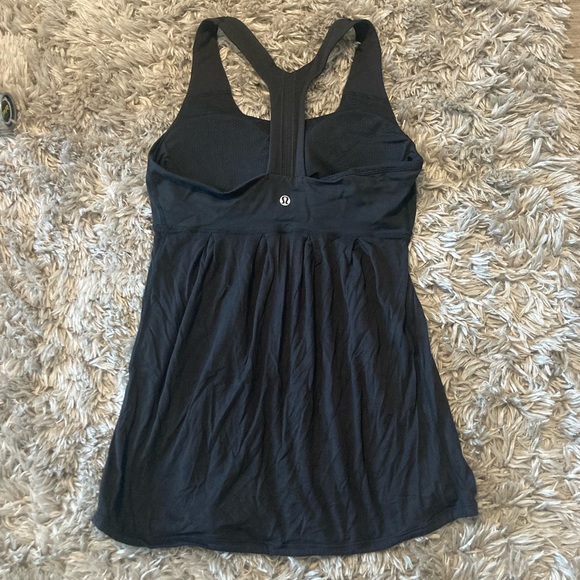 EUC!🔥 Lululemon tank 6 - Picture 2 of 10